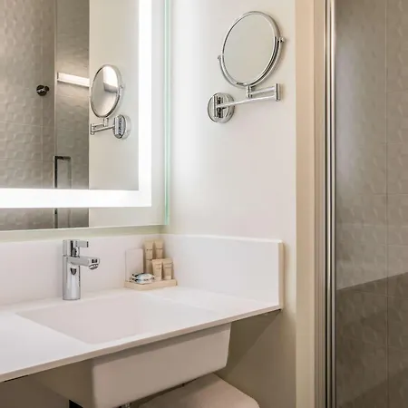 Mercure Paris