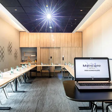 Mercure Paris 4*