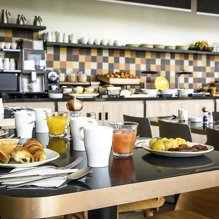 Mercure Paris 4*