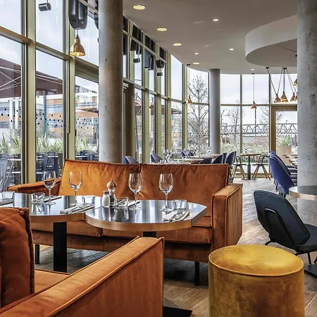 Mercure Paris 호텔 쥬네빌러