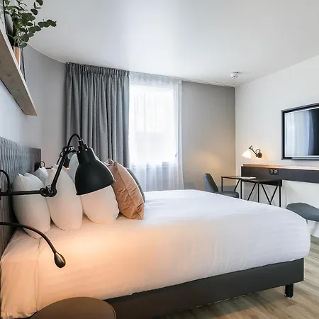 Mercure Paris 쥬네빌러