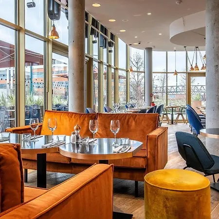 ホテル Mercure Paris 4*